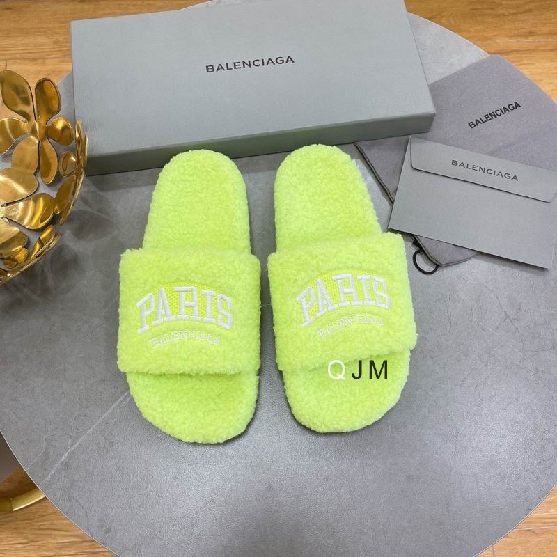 Balenciaga Men's Slippers 43